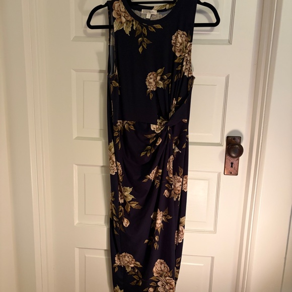 Nine Britton mid calf length patterned dress, size medium. - Picture 3 of 12